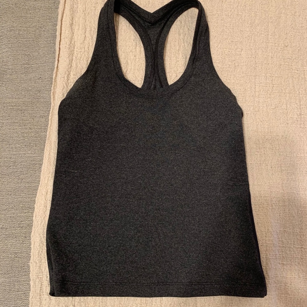 Lululemon cool racerback size 4